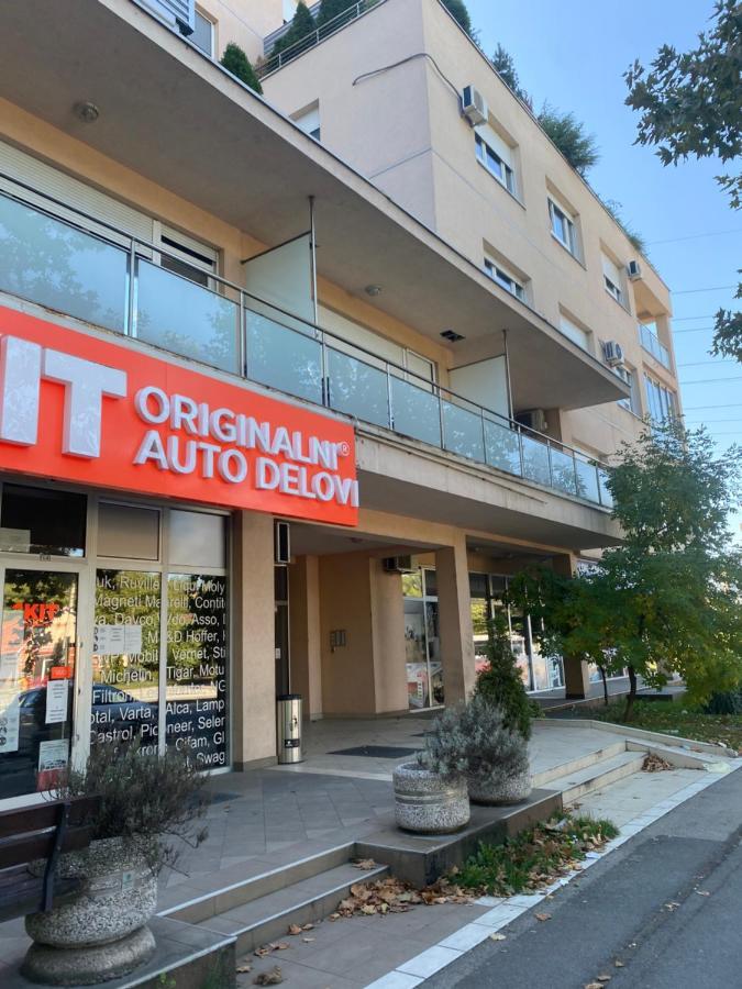 Apartman Bella Novi Beograd Bezanija Esterno foto